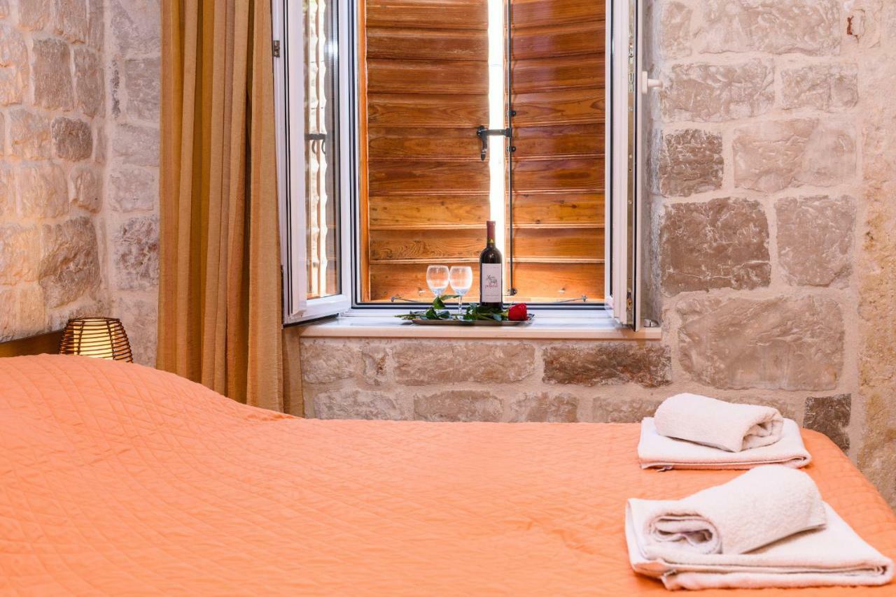 Apartments Dora -Free Parking Trogir Exterior foto